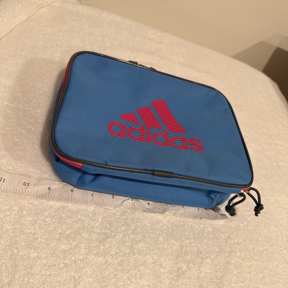 New adidas Foundation Lunch Bag - Picture 2 of 5